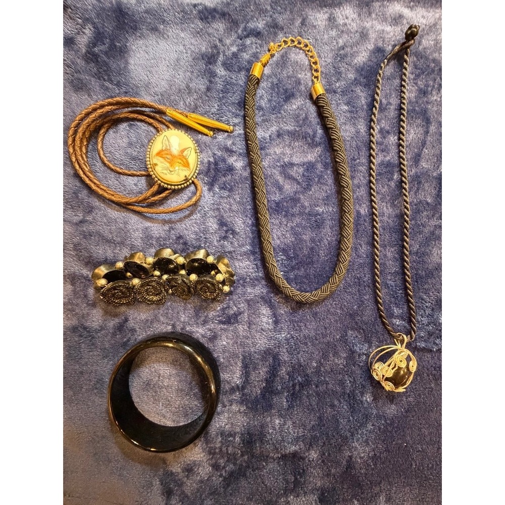 Vintage Jewelry Lot‎ Fox Cameo Bolo Tie Black Bangle Choker Pendant Necklace 5pc